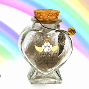 Herzförmiges Glas für Tierhaare